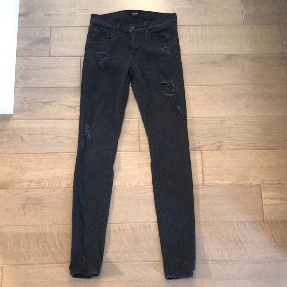 Hudson Skinny Jeans with minor rips size 26